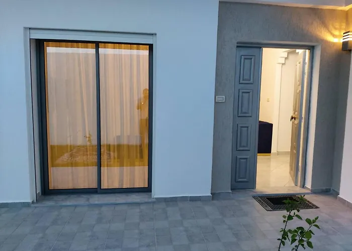 Villa Lella Hadherya